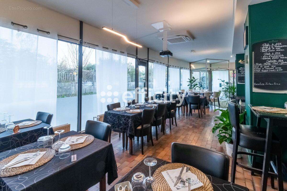 Commerce à VILLENEUVE-LE-ROI