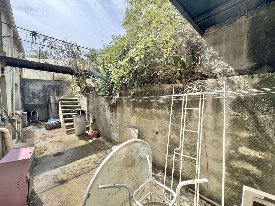 Maison de village jardin a renover mirabel-aux-baronnies - photo 4