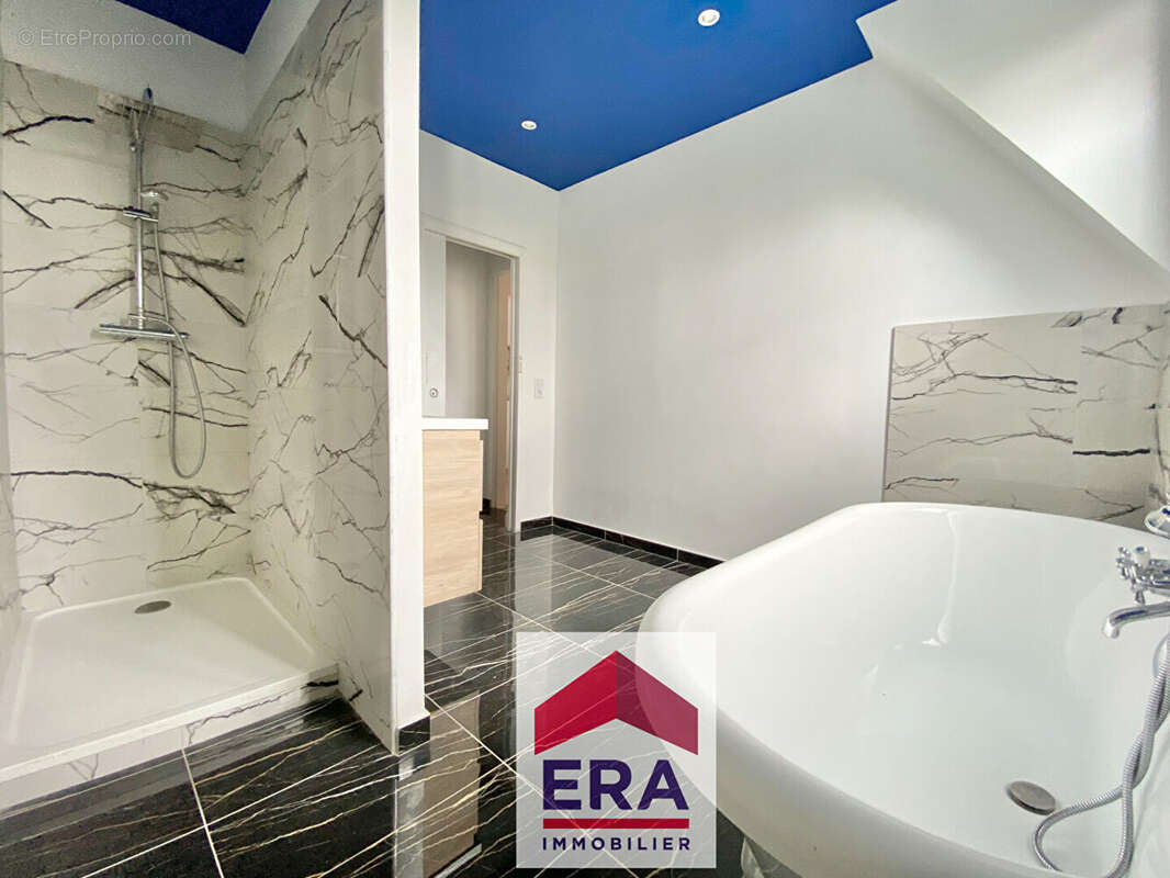 Maison à SARTROUVILLE