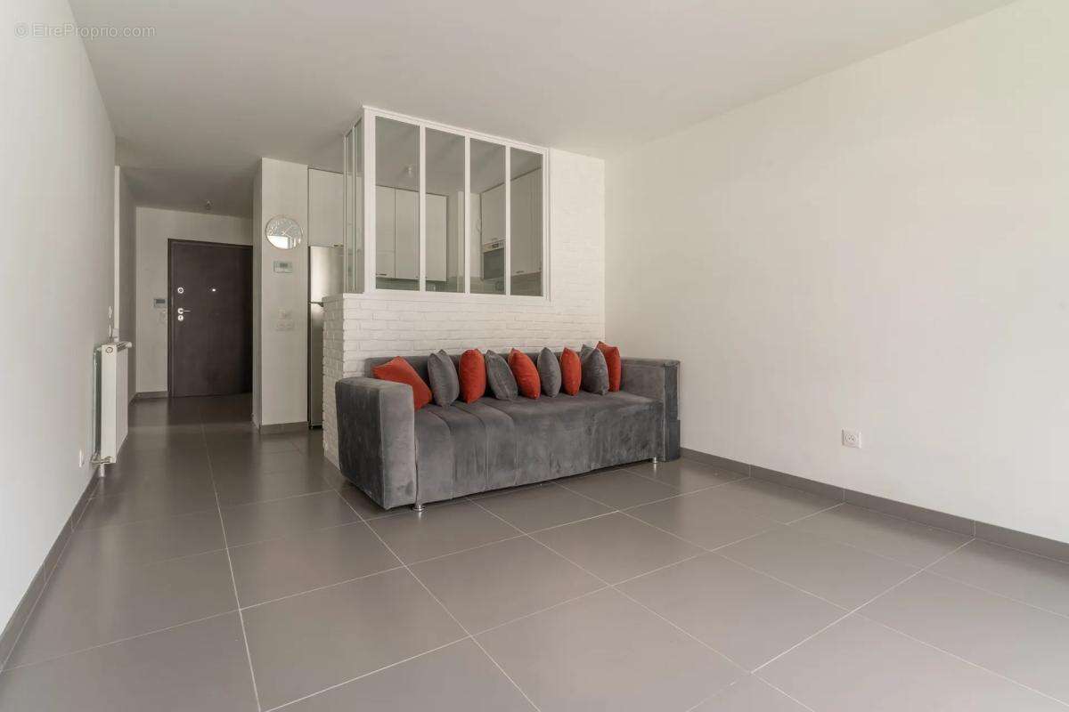 Appartement à COLOMBES