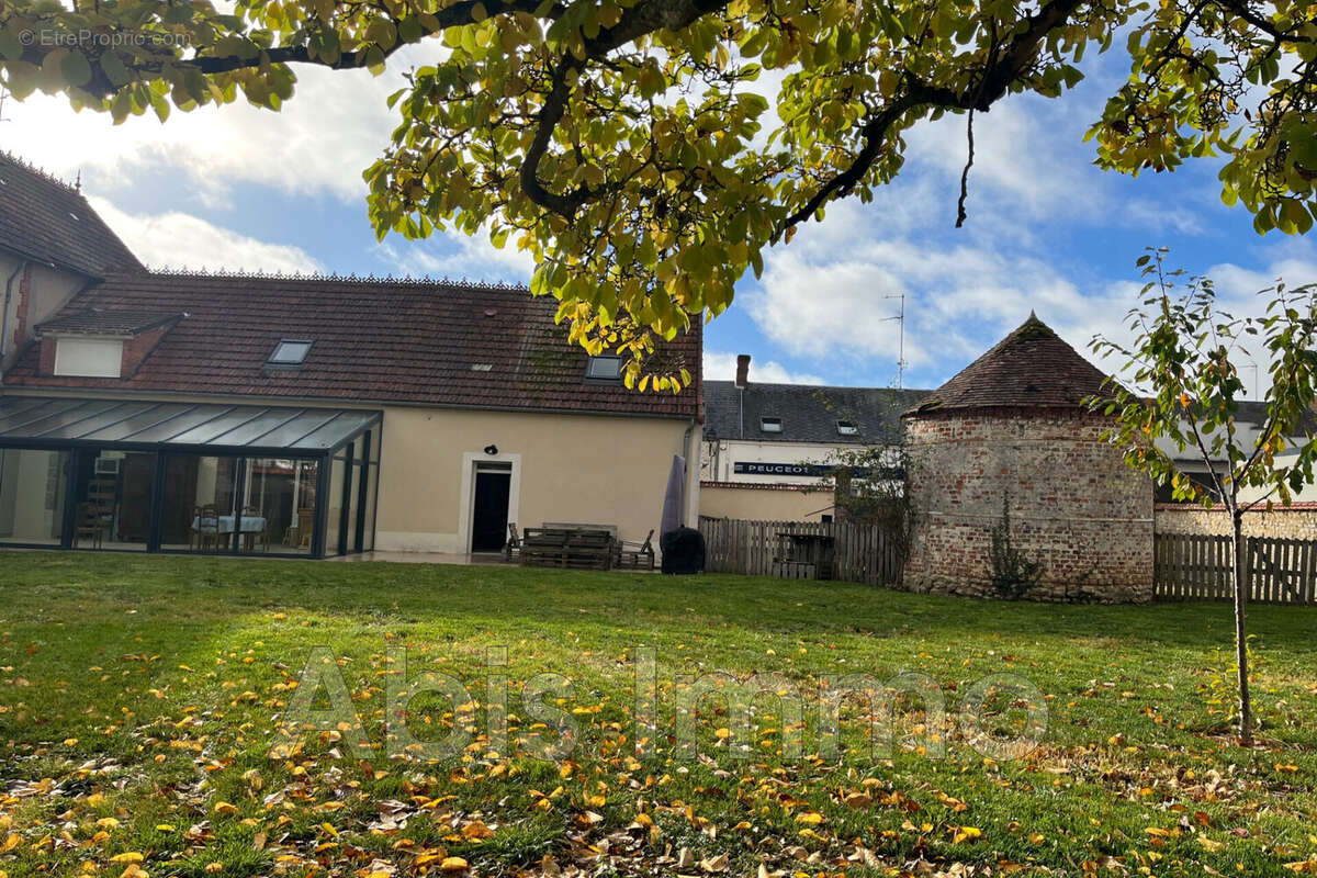 Maison à BEAUVILLIERS