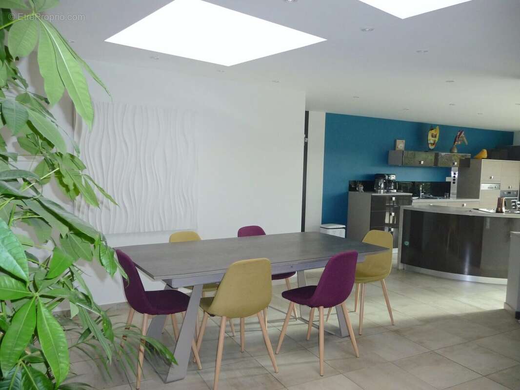 Maison à ARGENTRE-DU-PLESSIS