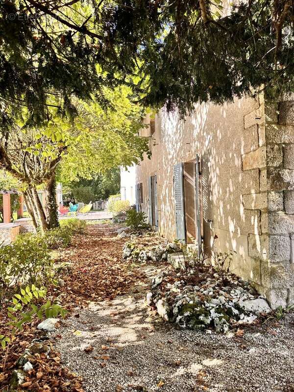 Appartement à FIXIN