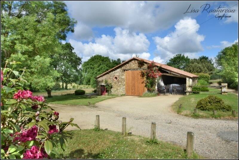 Maison à CHAVAGNES-EN-PAILLERS