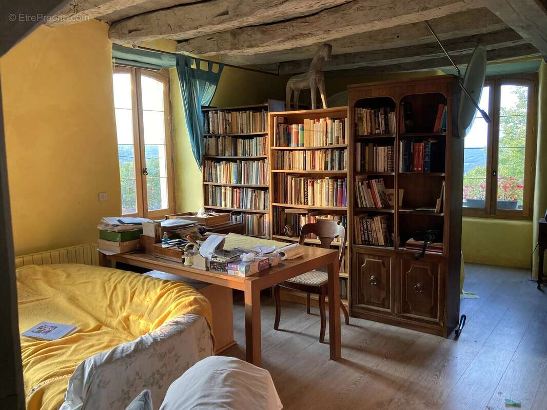 Maison à GINOUILLAC