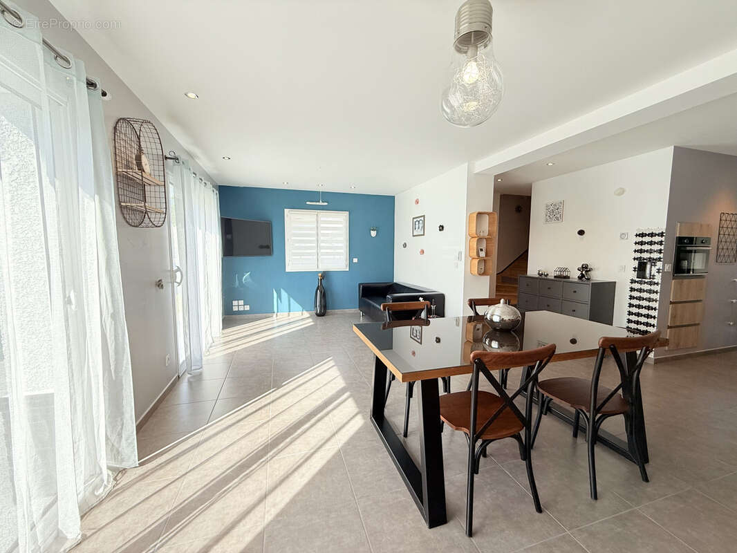 Maison à LA CHAMBRE