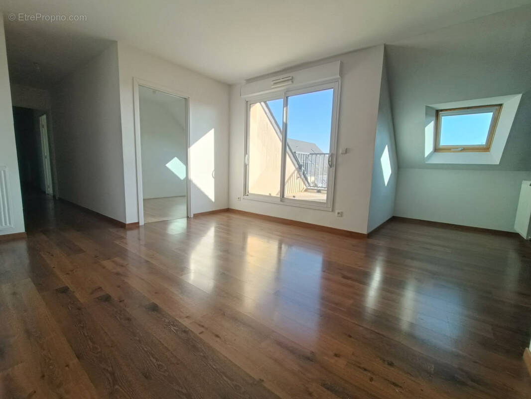 Appartement à SAINT-ERBLON