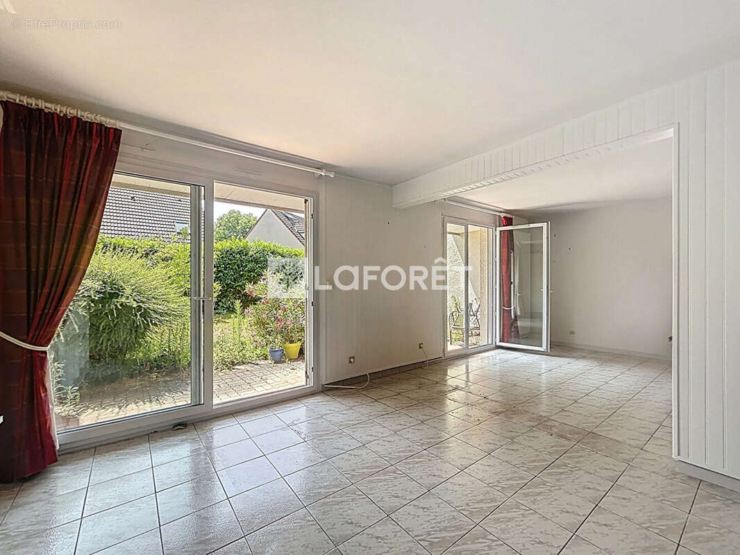 Maison à VERNEUIL-SUR-SEINE