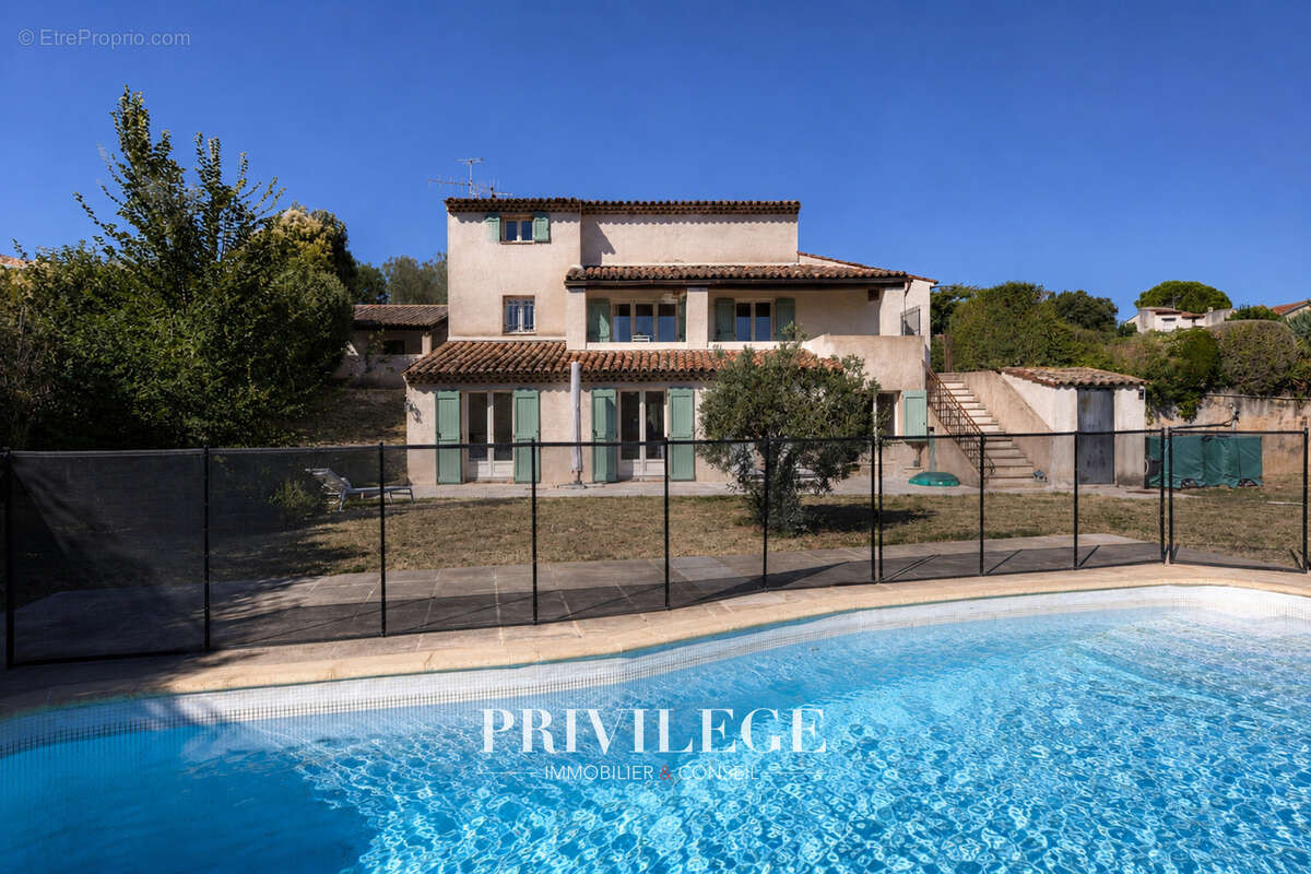 Maison à LA COLLE-SUR-LOUP