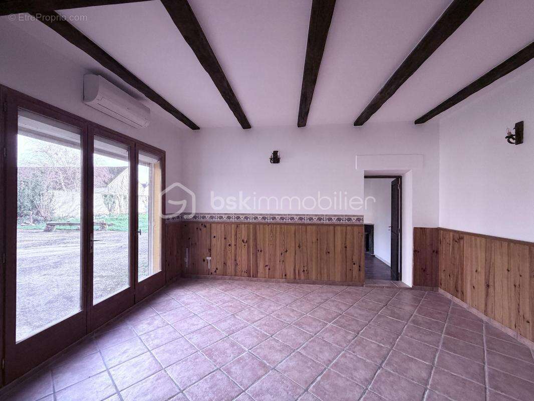 Maison à BAZOCHES-LES-BRAY