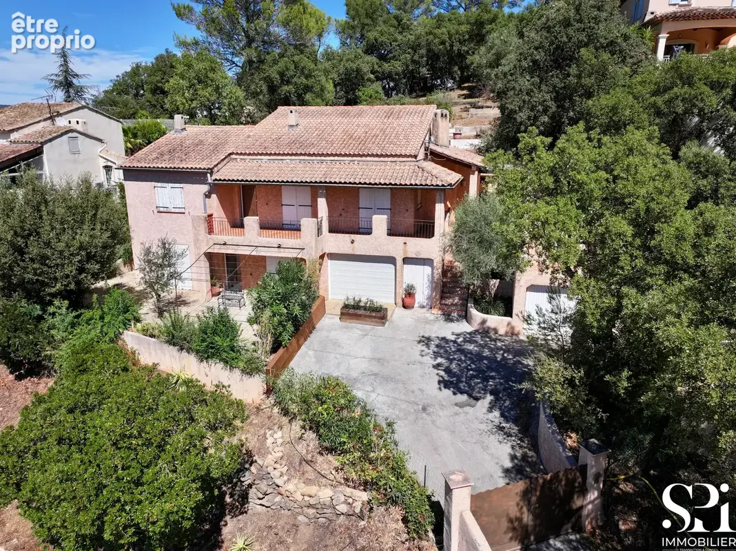 Photo Maison à Pierrefeu-Du-Var au prix de 570 000€