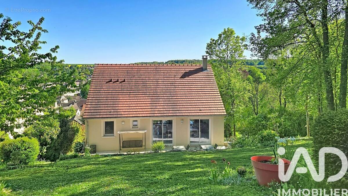 Photo 1 - Maison à DONNEMARIE-DONTILLY