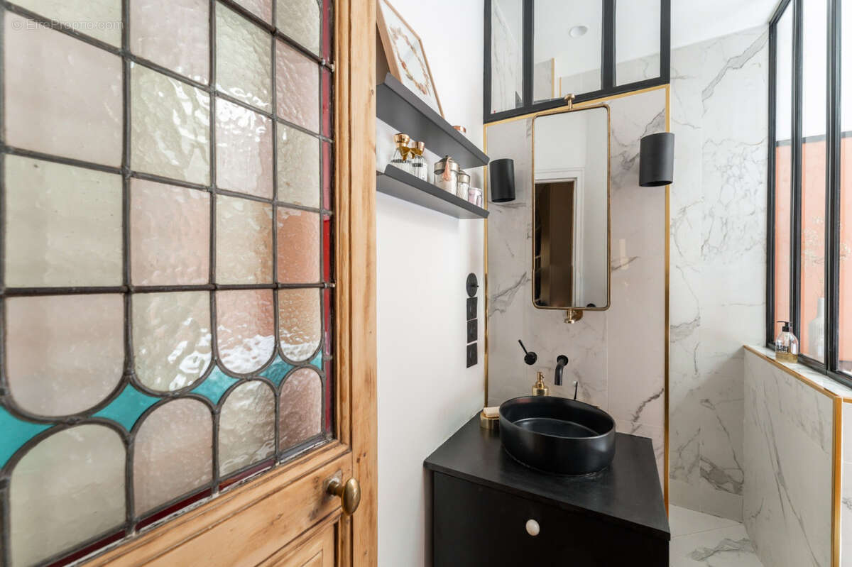 Appartement à PARIS-18E