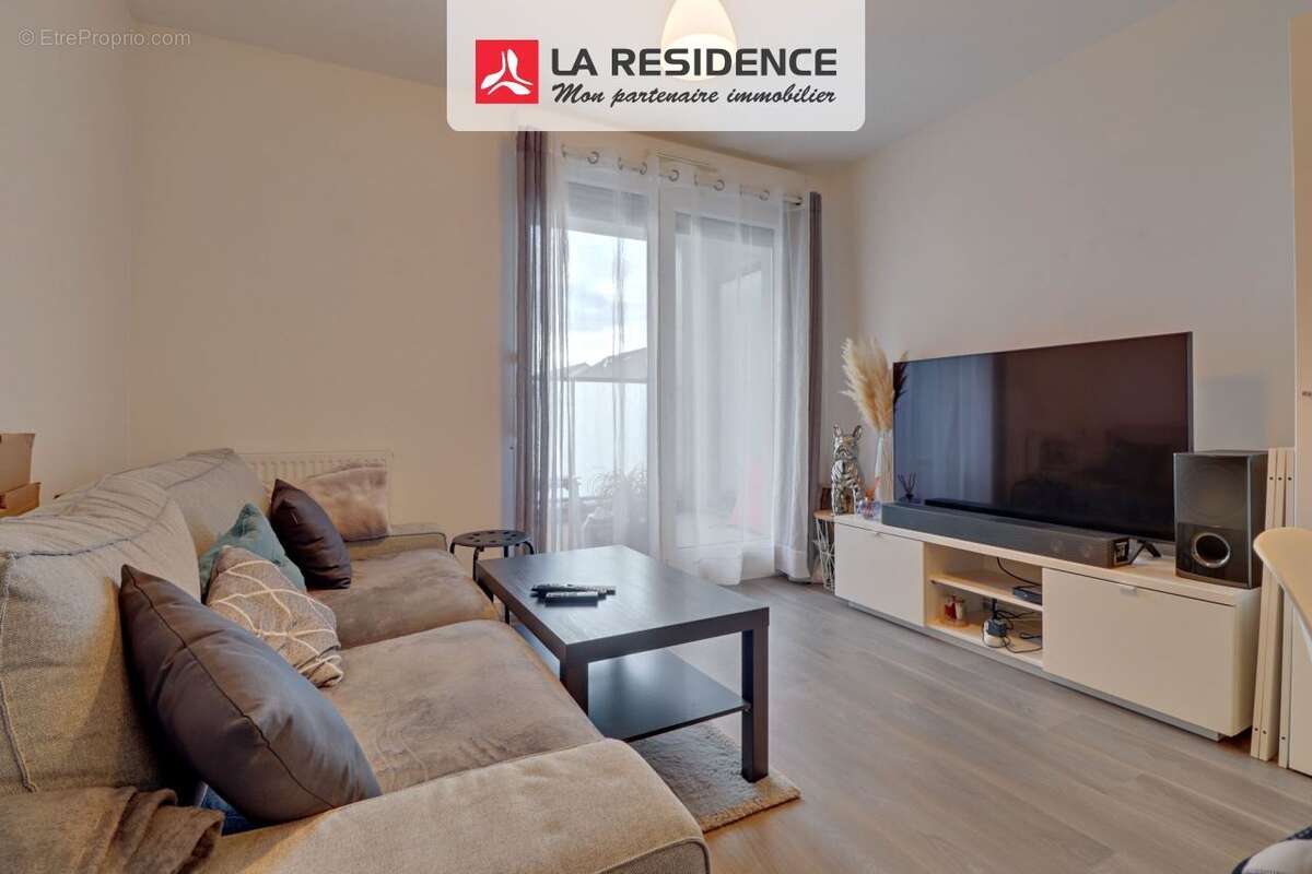 Appartement à JOUY-LE-MOUTIER