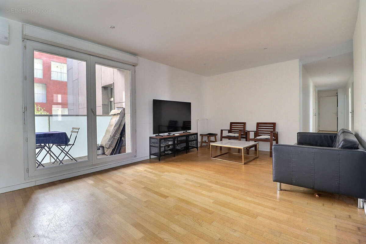 Appartement à AUBERVILLIERS