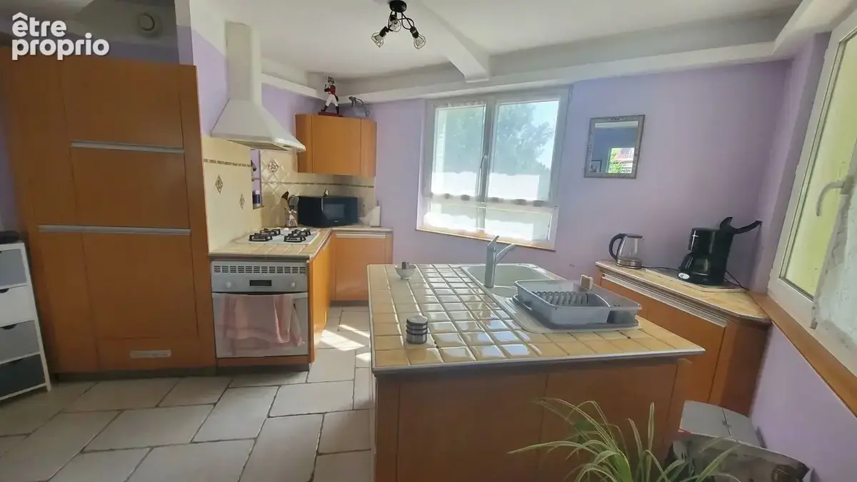 Maison À Vendre à LARGENTIÈRE – Avec terrasse, 3 chambres,  garage et grand atelier - photo 9