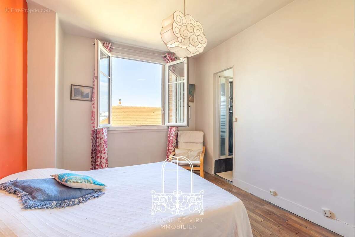 Appartement à LEVALLOIS-PERRET