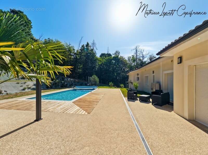 Maison contemporaine de 253 m² avec piscine, garage isolé de 100 m² et terrain de 4 728 m² – CHANCELADE- aucun travaux à prévoir - photo 15