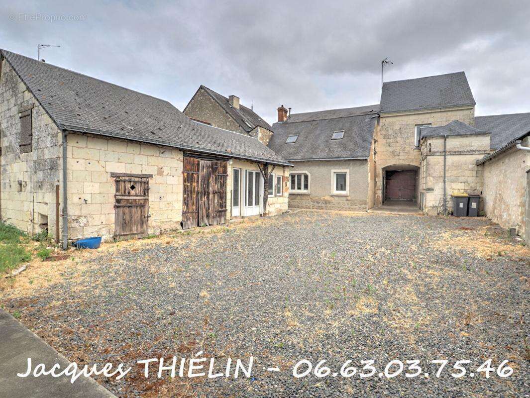 Maison à LONGUE-JUMELLES