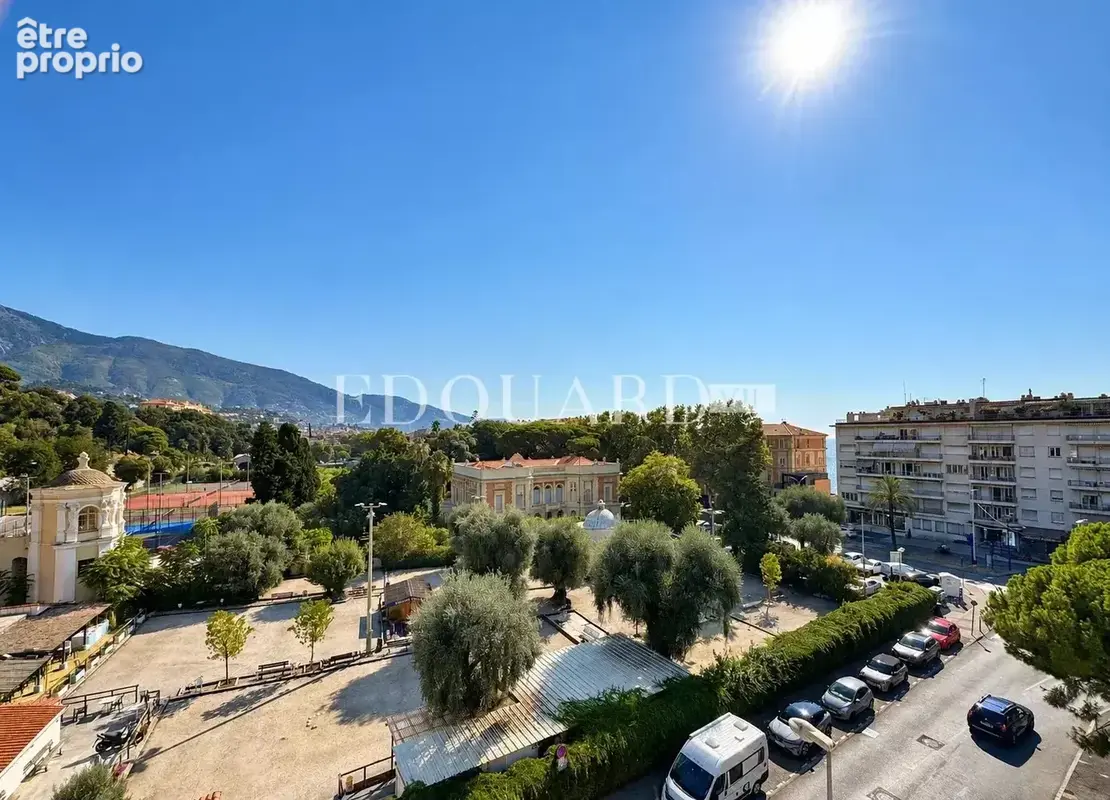 En exclusivité trois pièces à vendre avec terrasse, belle vue dégagée et garage - photo 15
