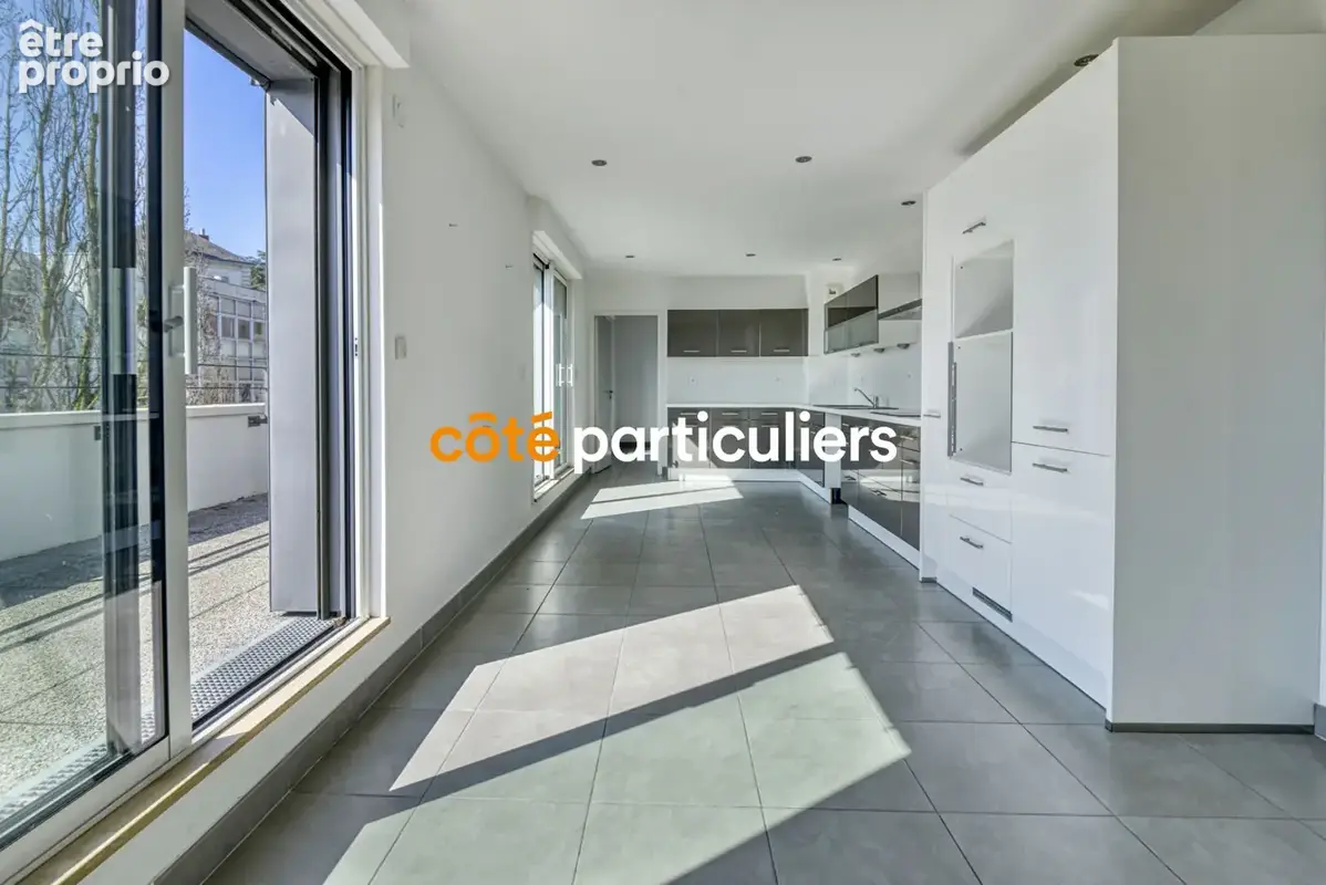 Nantes - - penthouse  unique - - dernier étage - - 279 m2 - - deux terrasses - - 5 chambres - - garages - photo 4