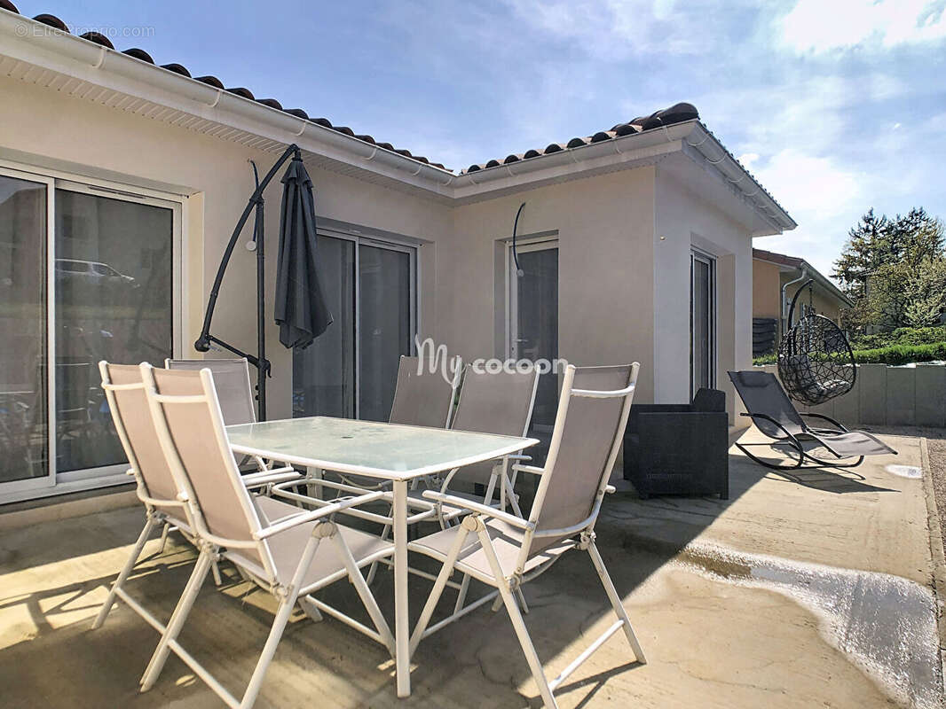 Maison à MEILLONNAS