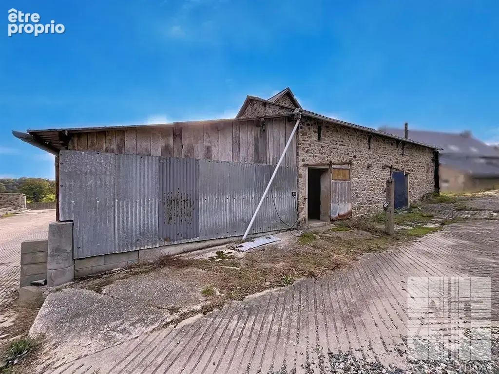 Propriété en pierre à rénover avec dépendances - photo 5