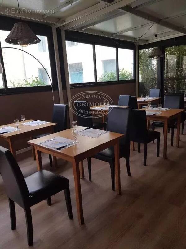 Commerce à LEZIGNAN-CORBIERES