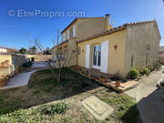 Maison à SAINT-LAURENT-DE-LA-SALANQUE
