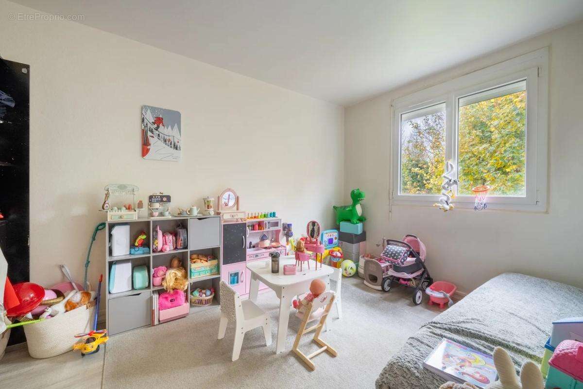 Appartement à MAURECOURT