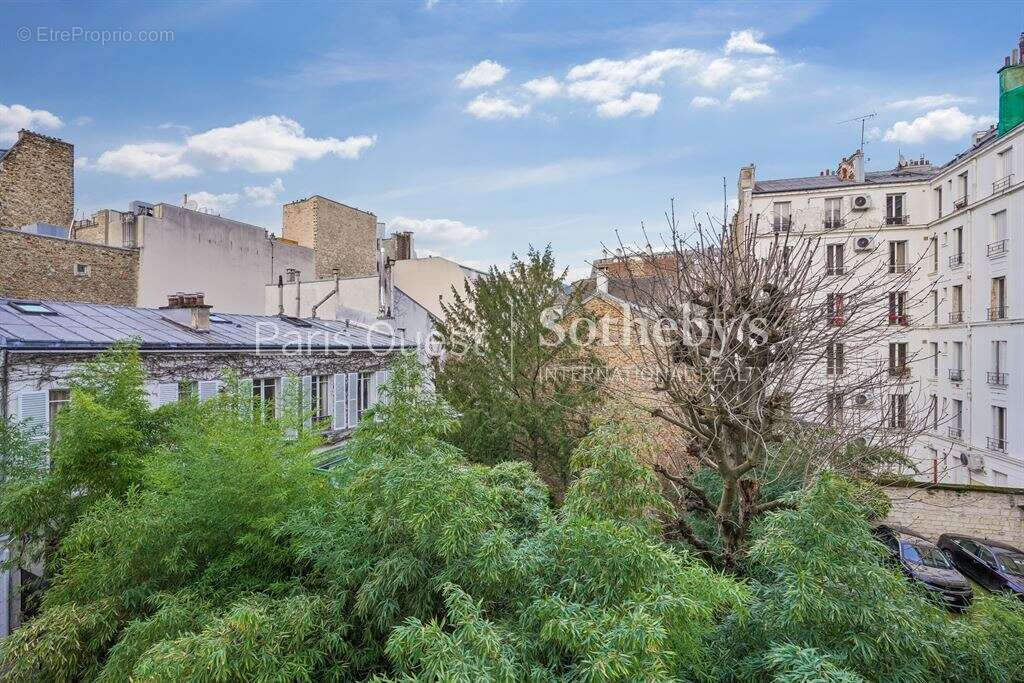 Appartement à NEUILLY-SUR-SEINE