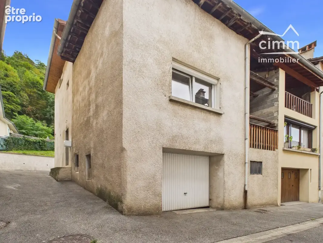 Photo Maison à Saint-Quentin-Sur-Isere au prix de 168 000€