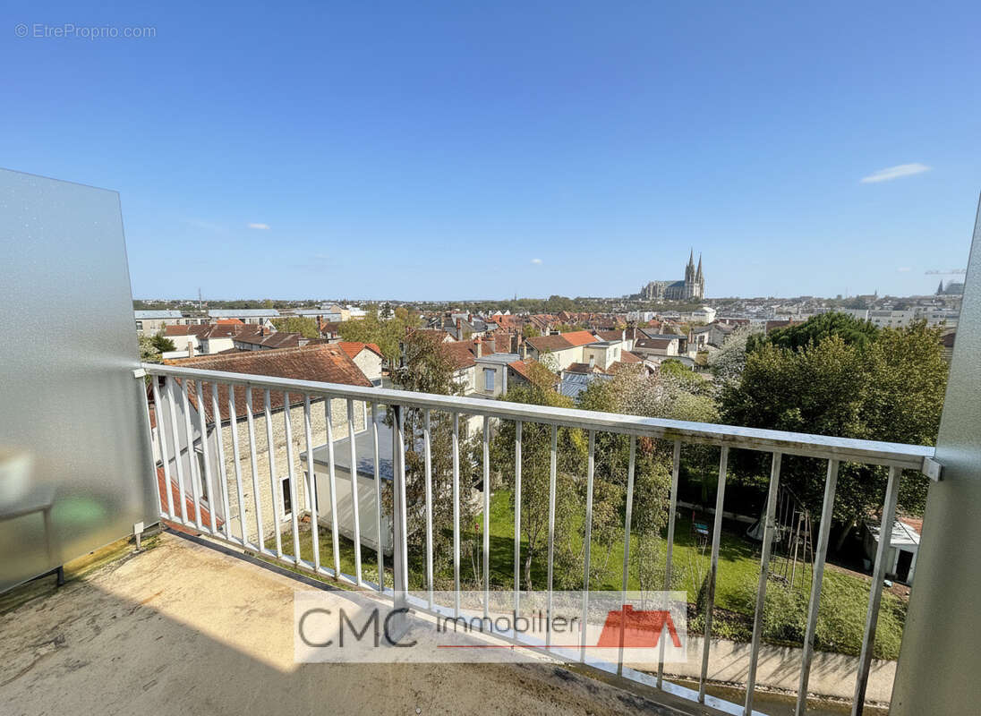 Appartement à MAINVILLIERS