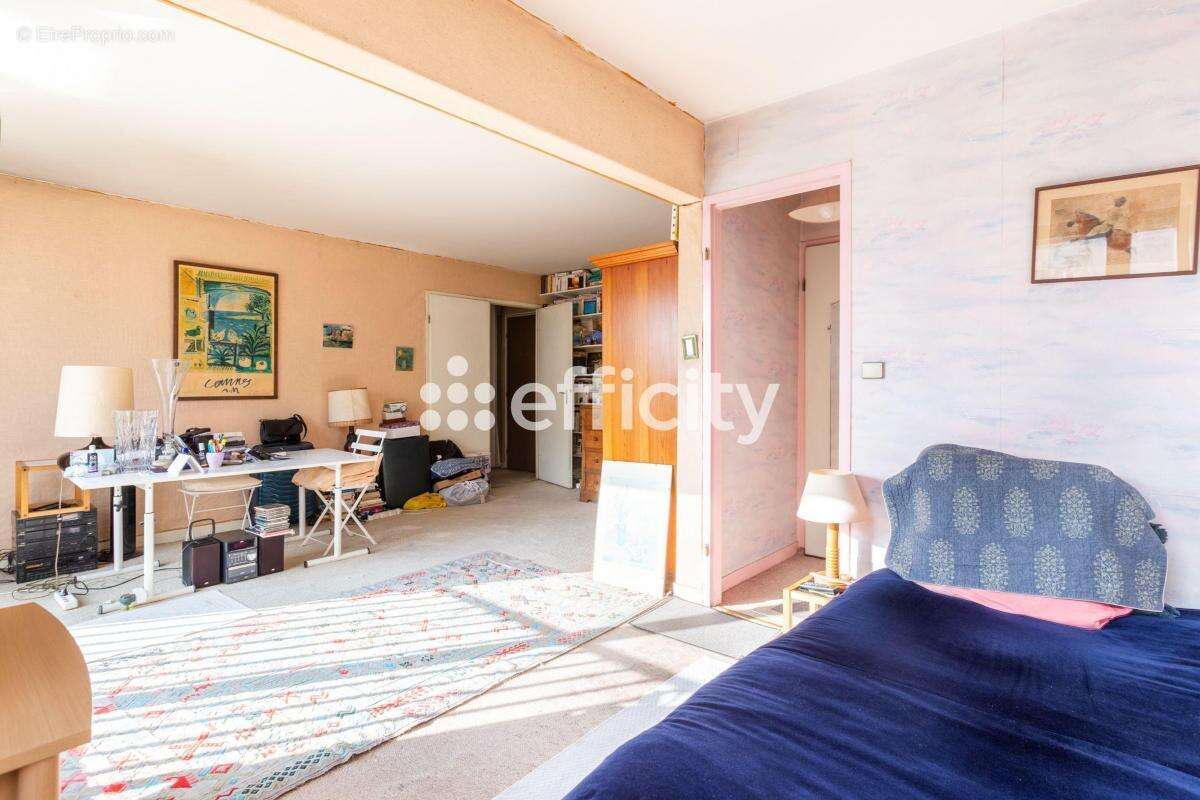 Appartement à MONTROUGE