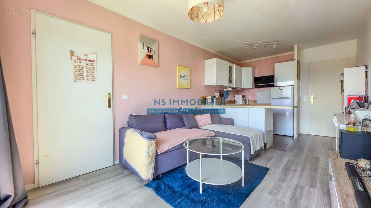 Appartement F2 41m2 + Balcon + Parking - photo 3