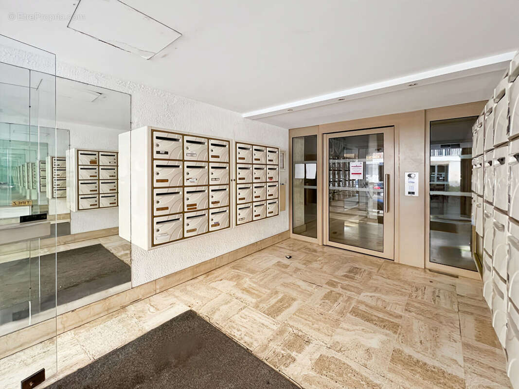 Appartement à LE CANNET