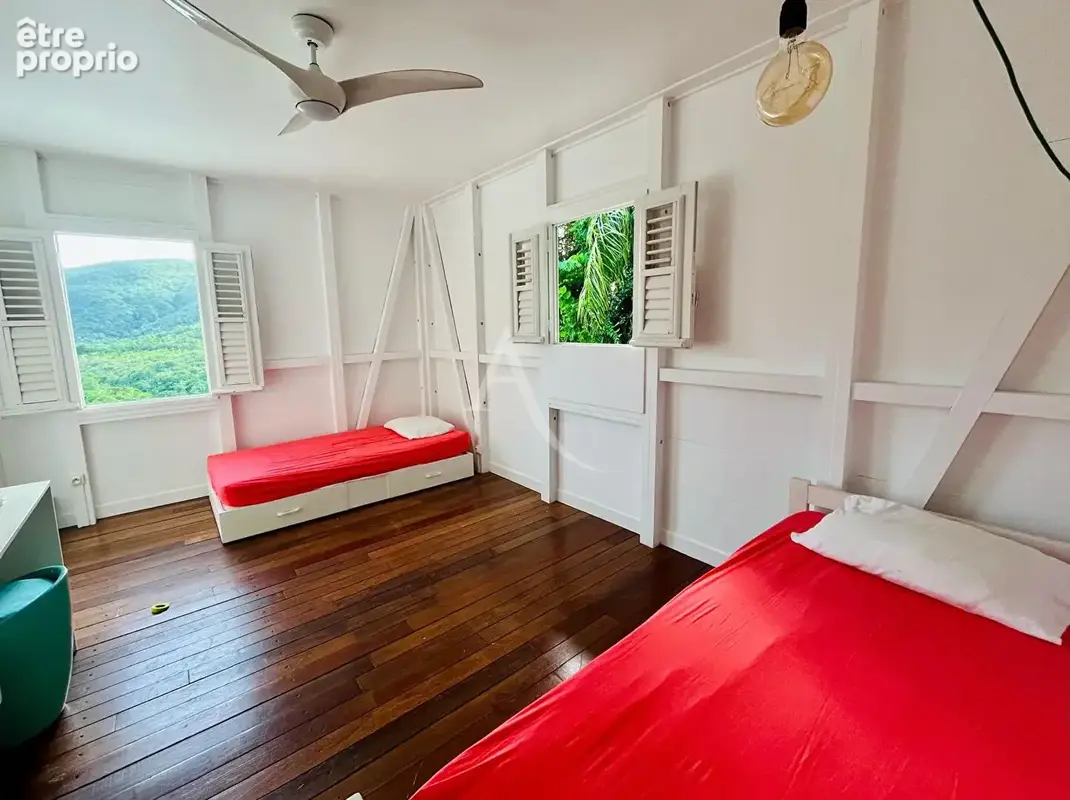 Coup de coeur, villa avec piscine, vue dégagée et fort potentiel locatif aux Trois-Îlets - photo 9