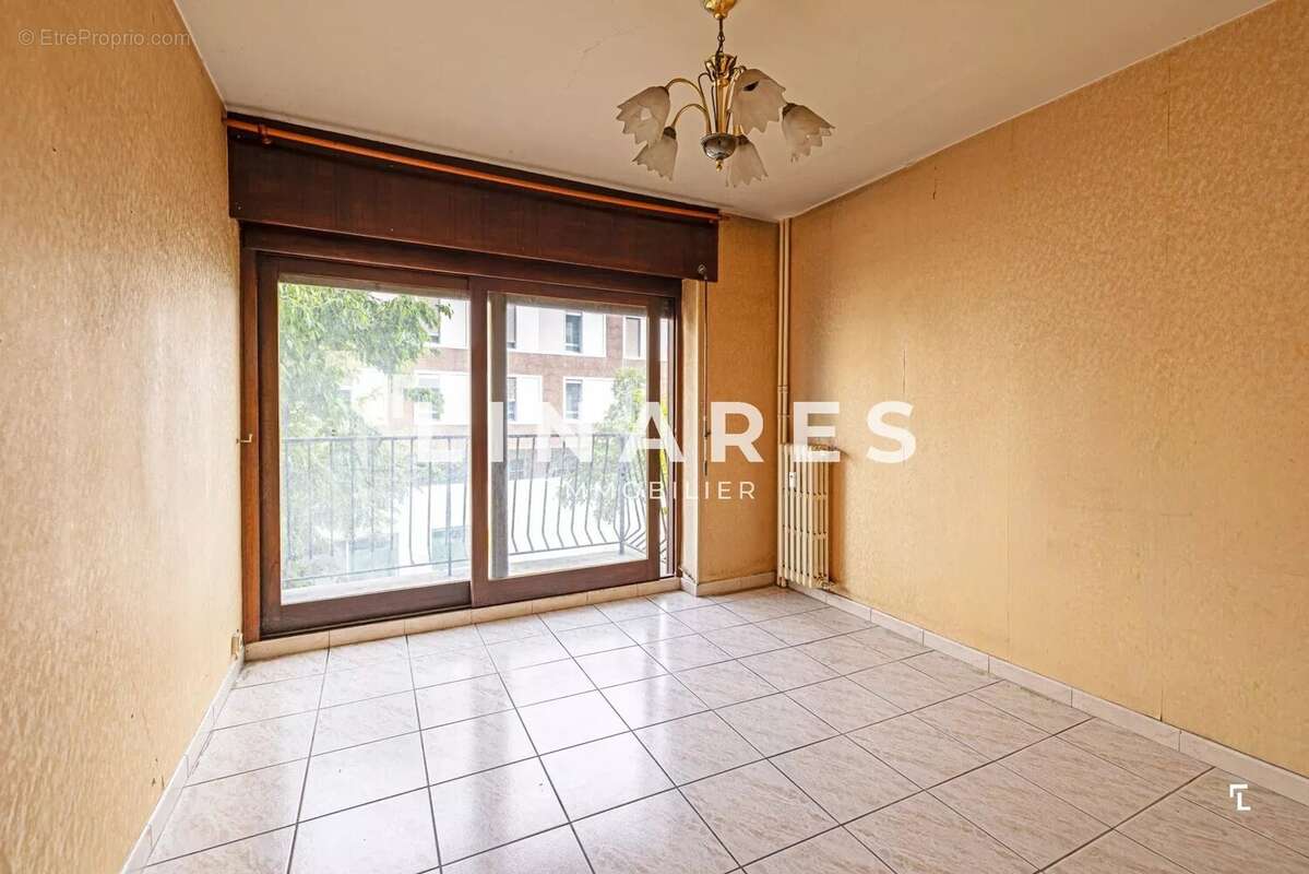 Appartement à MARSEILLE-3E