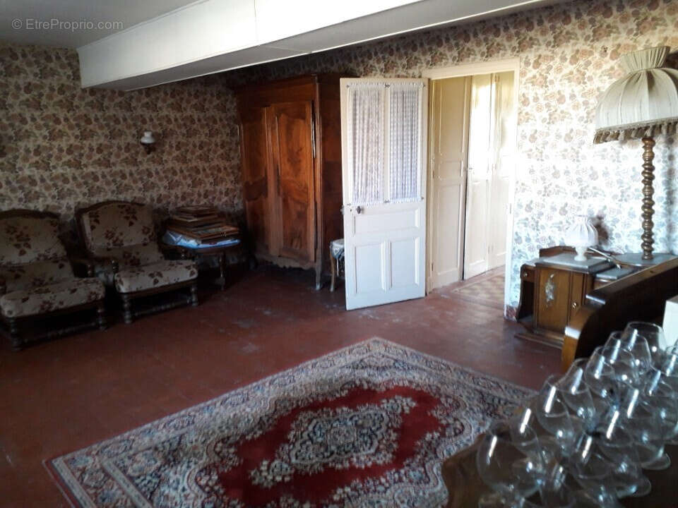 Maison à THURY