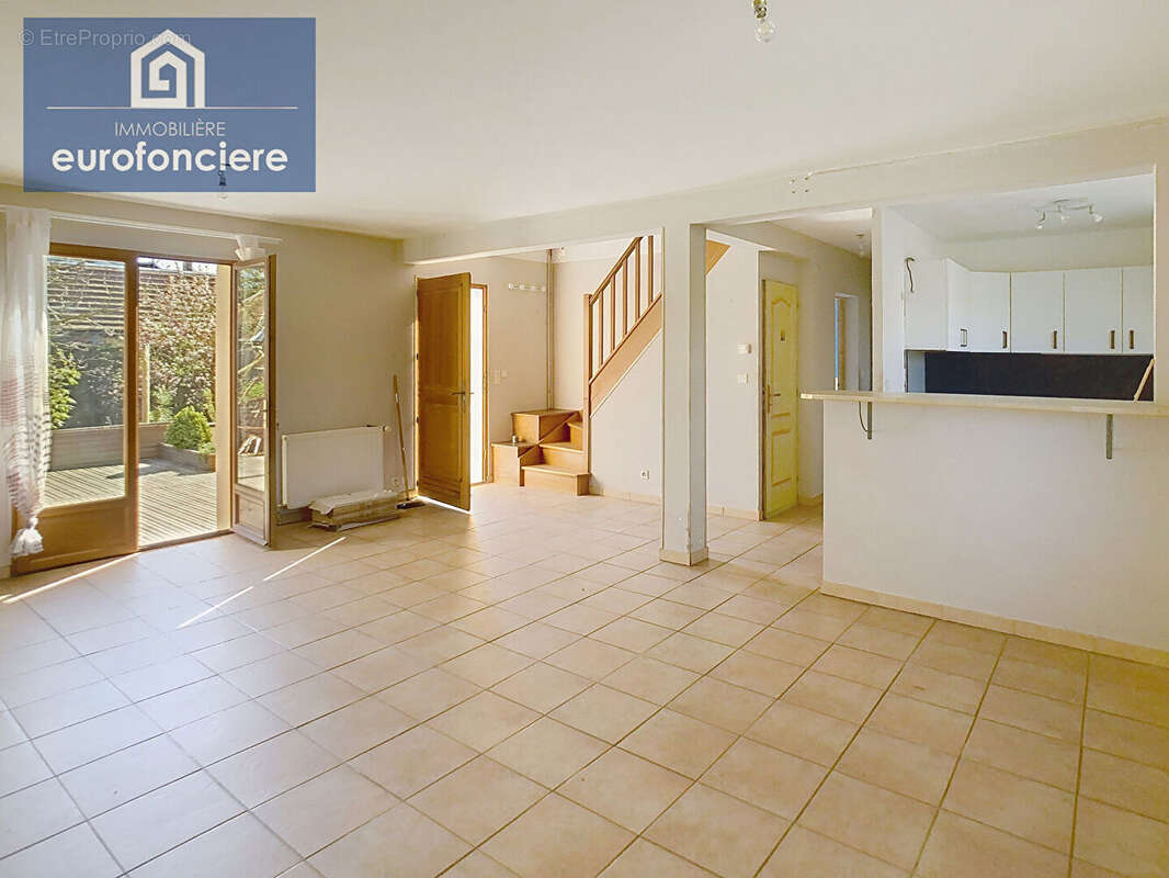 Maison à MARAYE-EN-OTHE