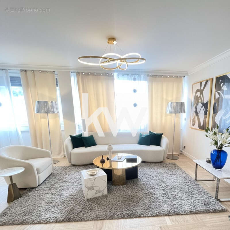 Appartement à SAINT-ETIENNE