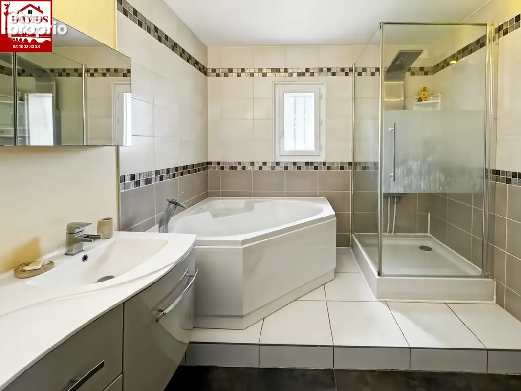 Exclusivité - parempuyre - villa 8 pièces avec piscine - photo 10