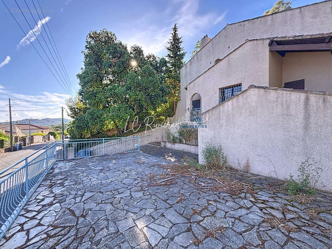 Maison à SAINT-RAPHAEL