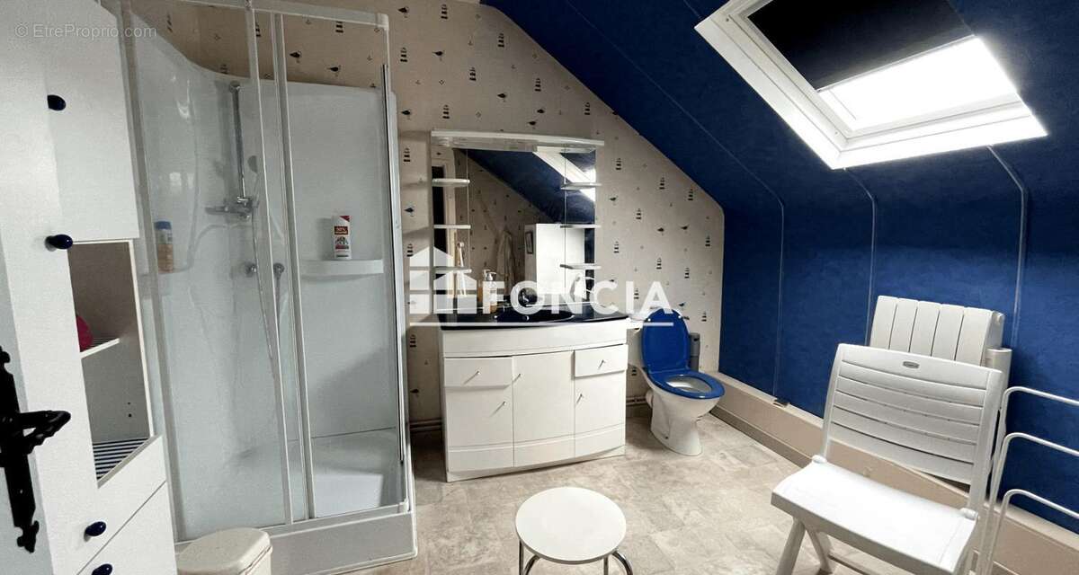 Maison à NAZELLES-NEGRON