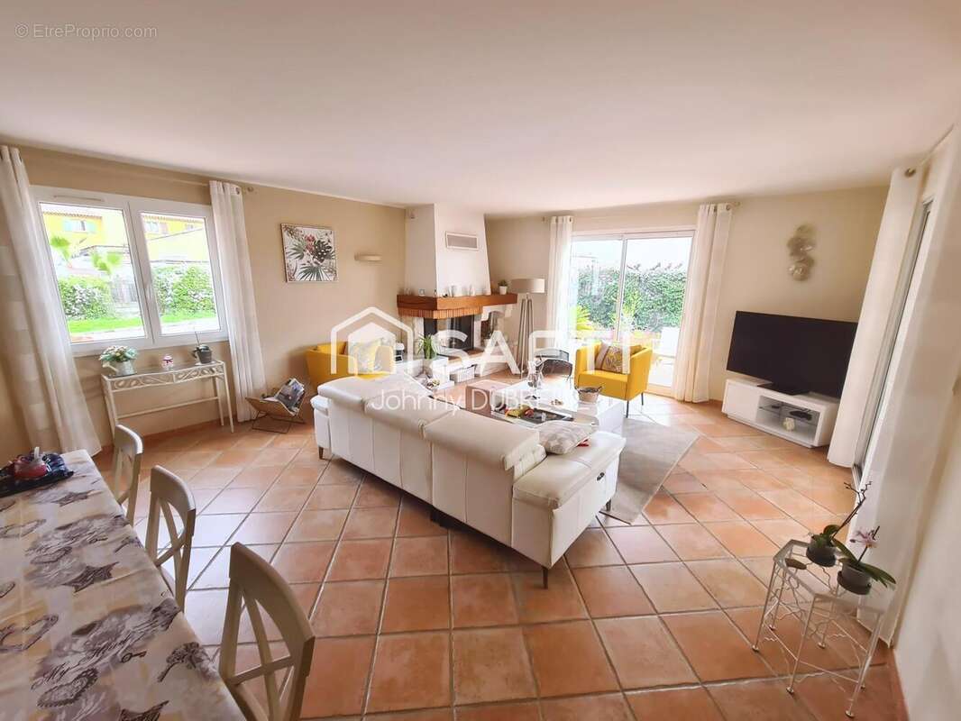 Photo 4 - Maison à PIGNANS