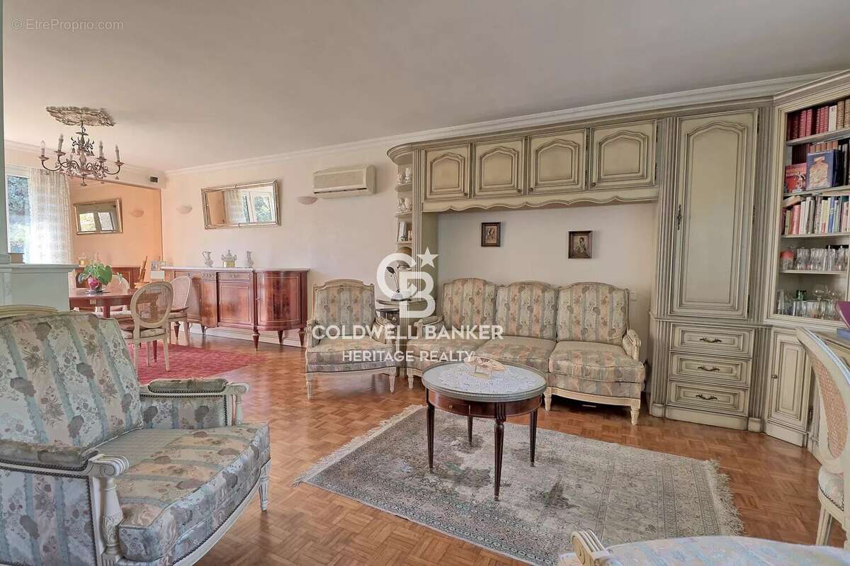 Maison à SAINTE-FOY-LES-LYON