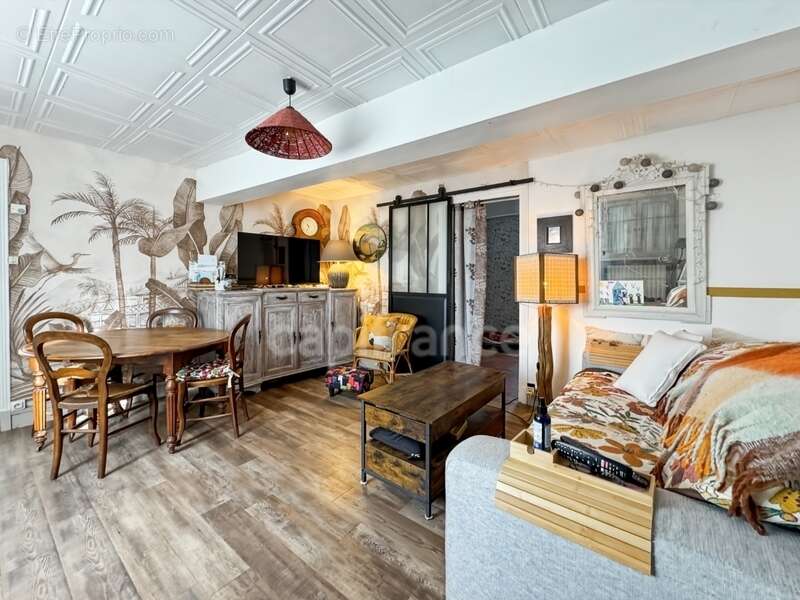 Maison à MOULINS-ENGILBERT