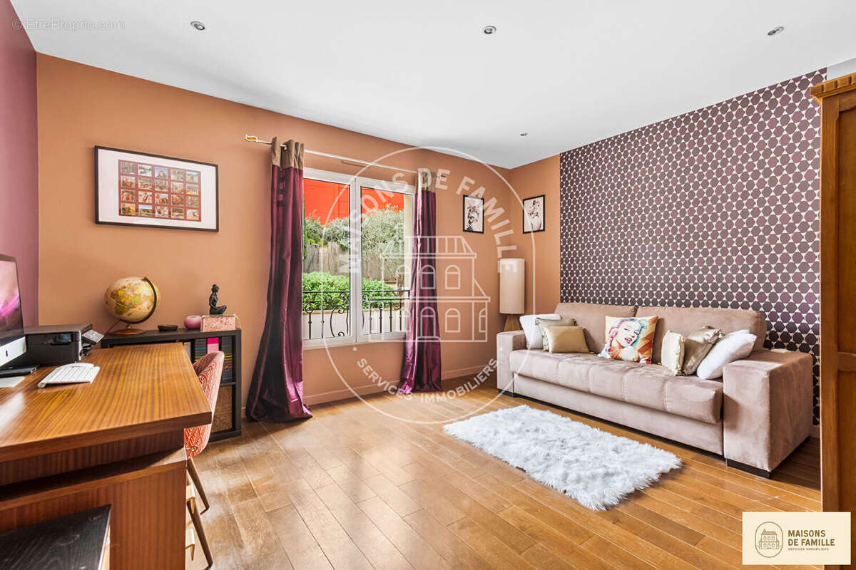 Maison à LE VESINET