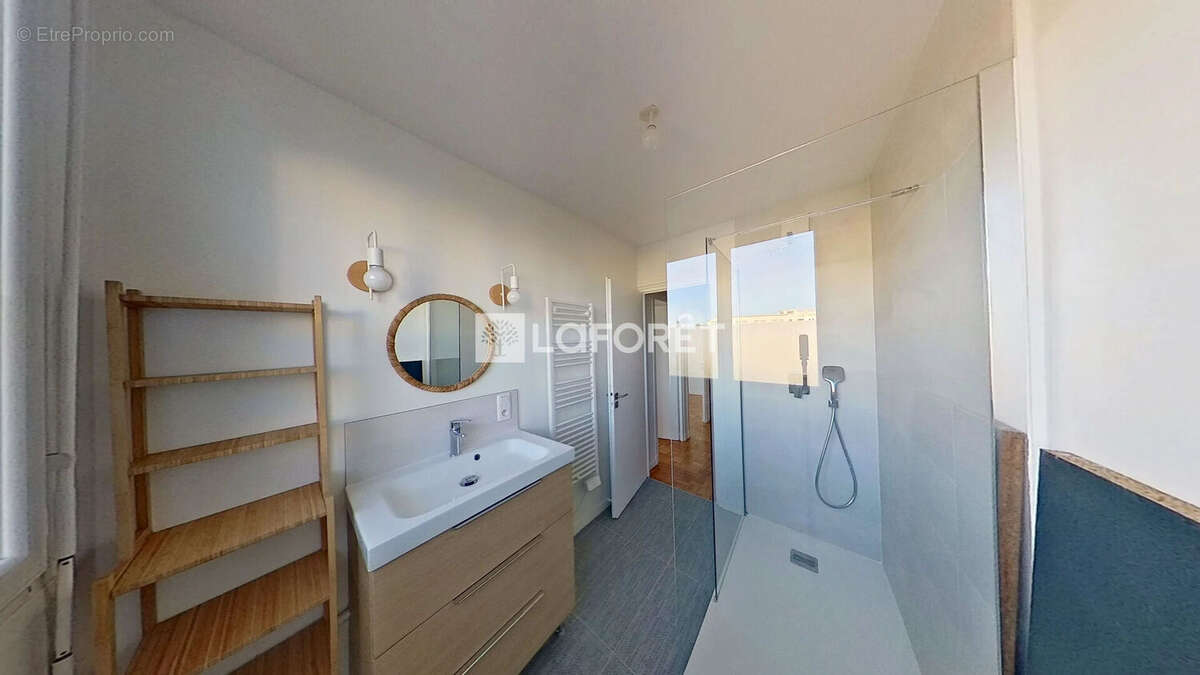 Appartement à LYON-8E
