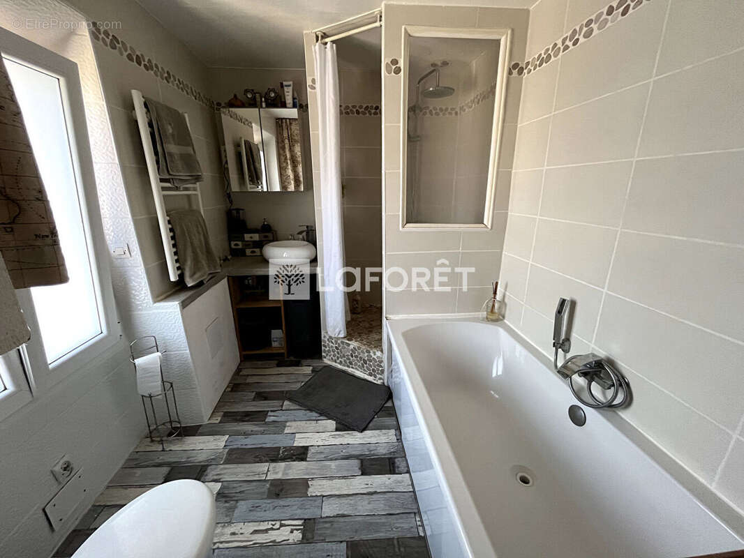 Maison à OINVILLE-SUR-MONTCIENT